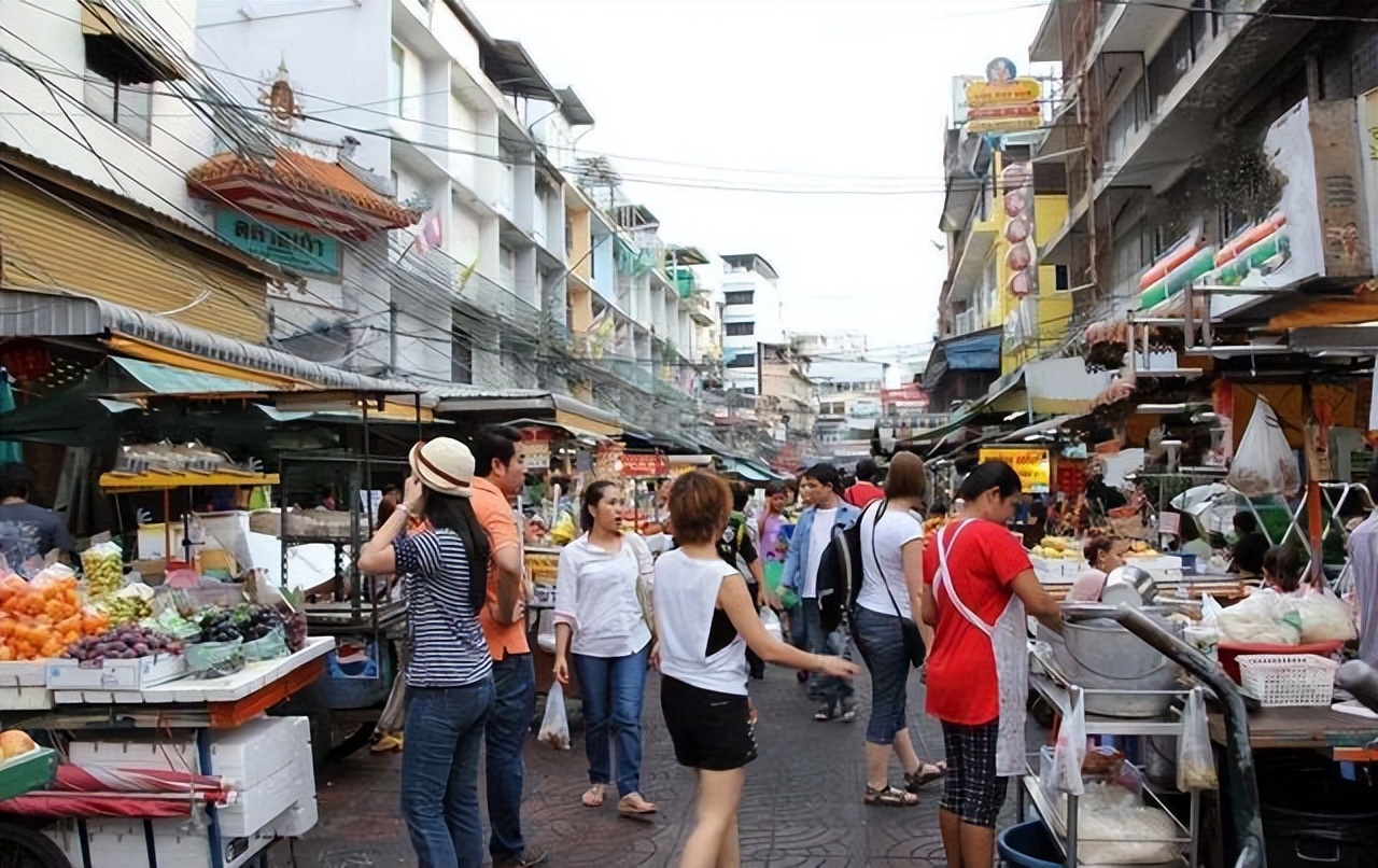 到香港旅游的内地游客,韩国游客游香港