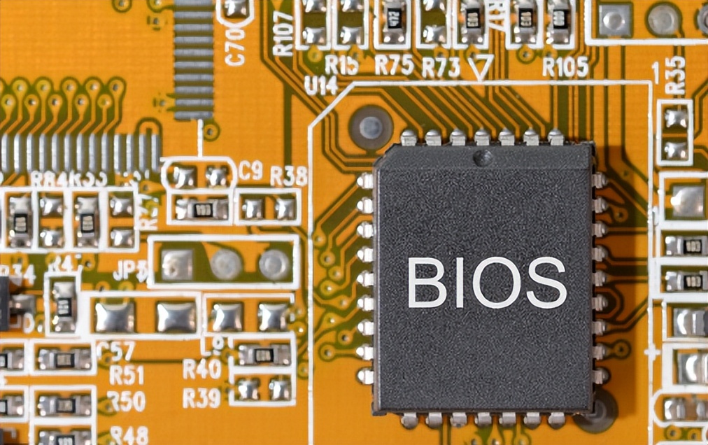 电脑启动后屏幕一直黑屏怎么处理,电脑开机后显示器黑屏无视频输入