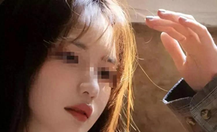 21岁女生性欲上瘾，自拍100多部色情视频