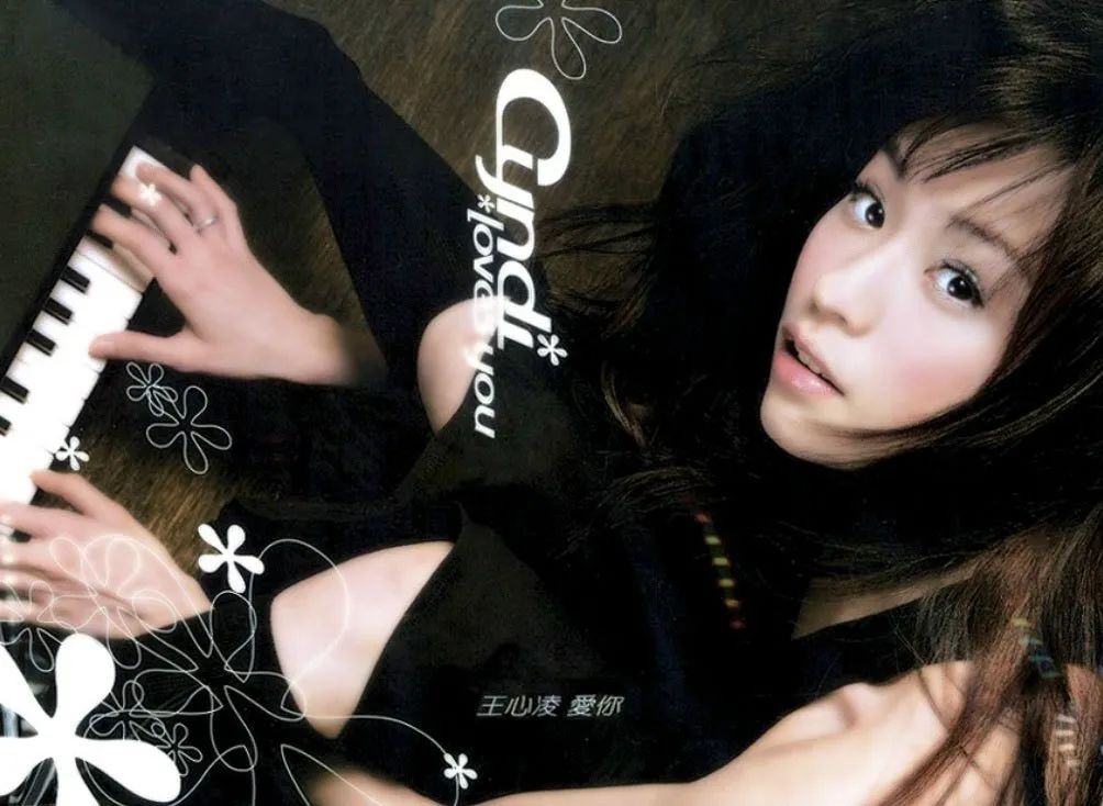 被男友公开*夜初**时间，40岁翻红的“甜心教主”，为何总遇渣男？