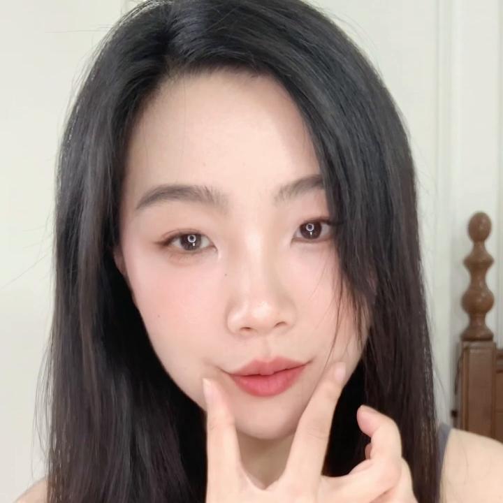 美女的秘密:讲话时嘴角微笑#口红