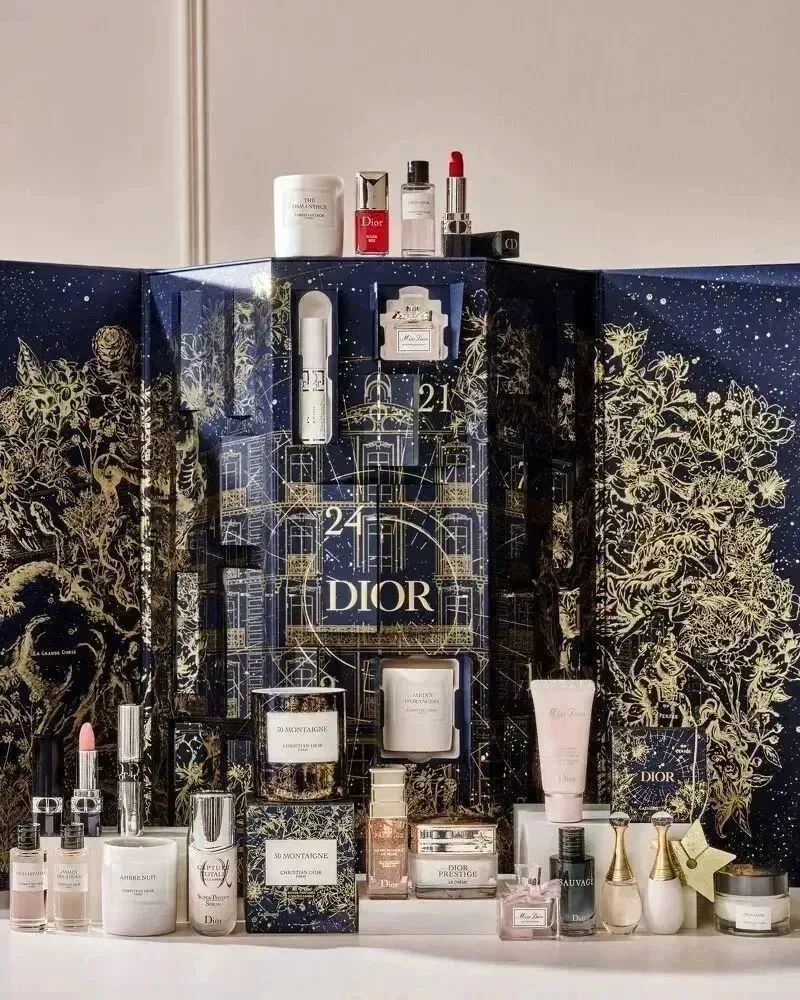 6000块买个日历，抱歉我忍不了