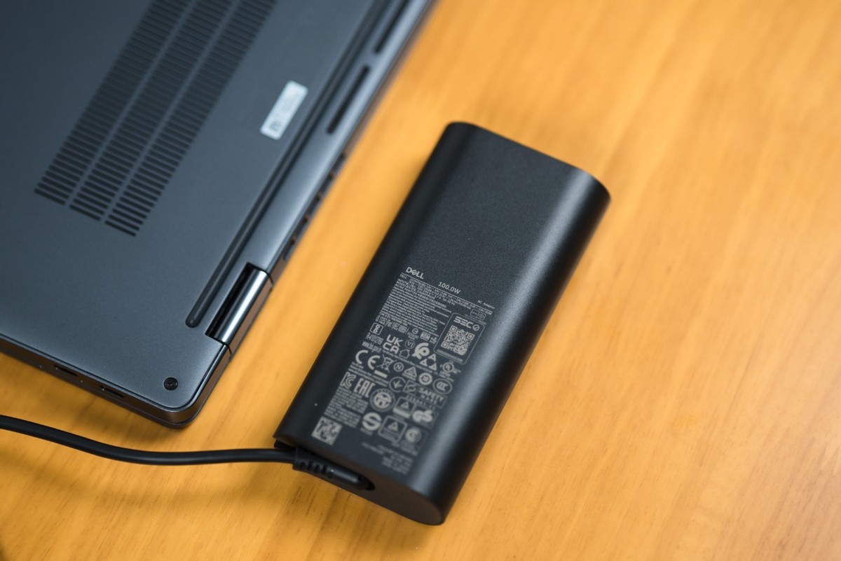 戴尔latitude5310二合一评测,戴尔latitude7390二合一深度测评