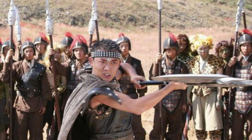 鸡毛穿一身、通天大脑门…国产神话剧的惊人造型,他们全都承包了