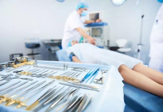 正经提醒：进行这5项手术时，或需要“全裸出镜”，不要太害羞