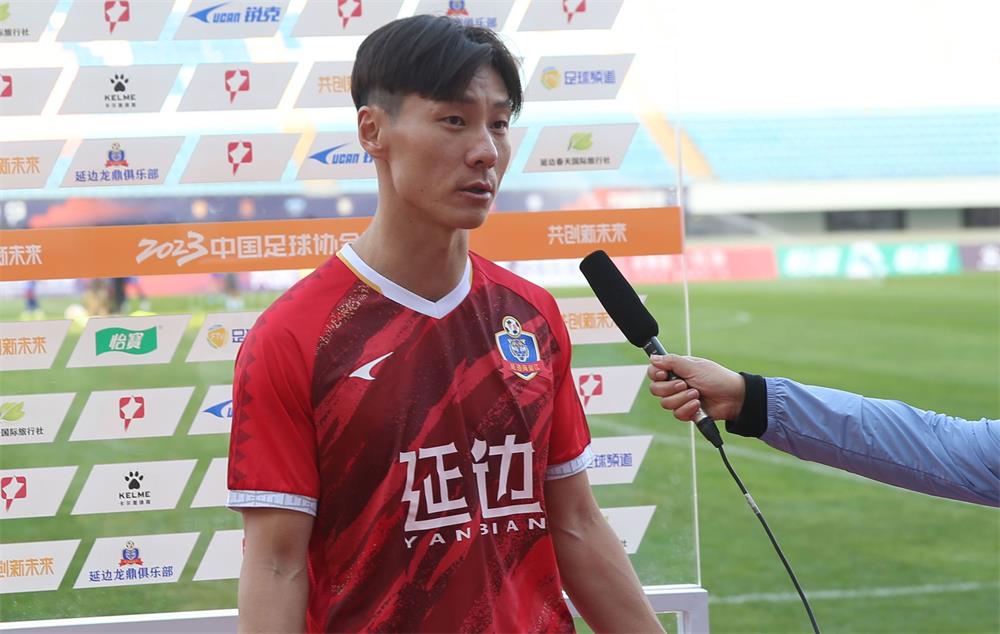 延边队张成珉,延边足球少年张成珉踢球