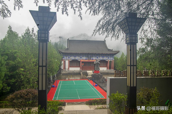 四川乡村行走,白河县绣屏山看日出