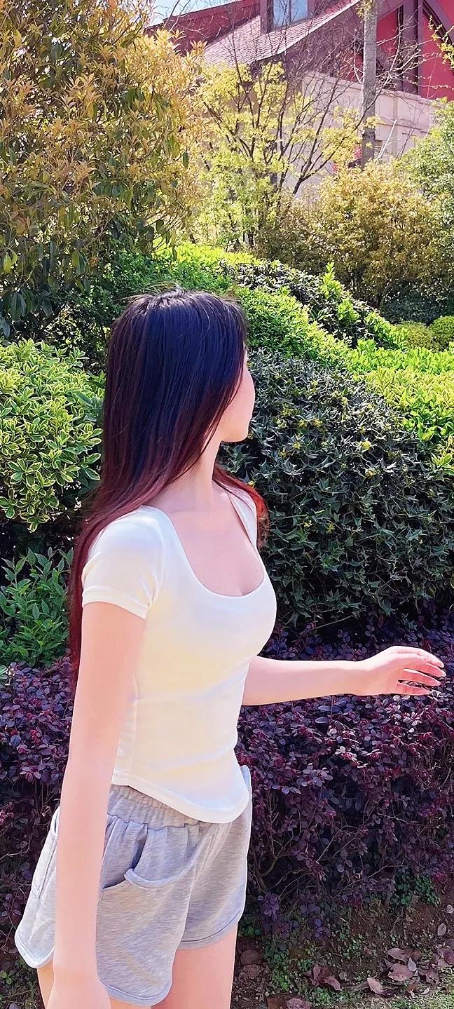 绿茵场壁纸,绿茵足球场高清壁纸