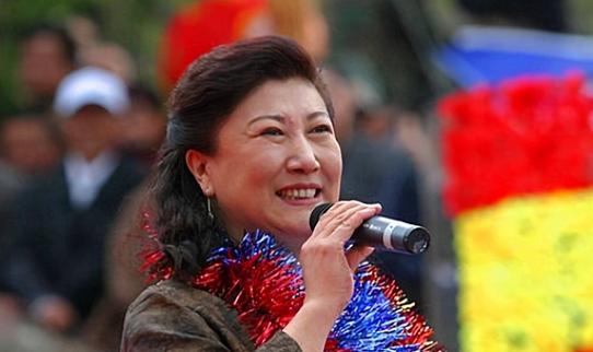 赵本山幕后金主，花百万买手机号，最终为何锒铛入狱?