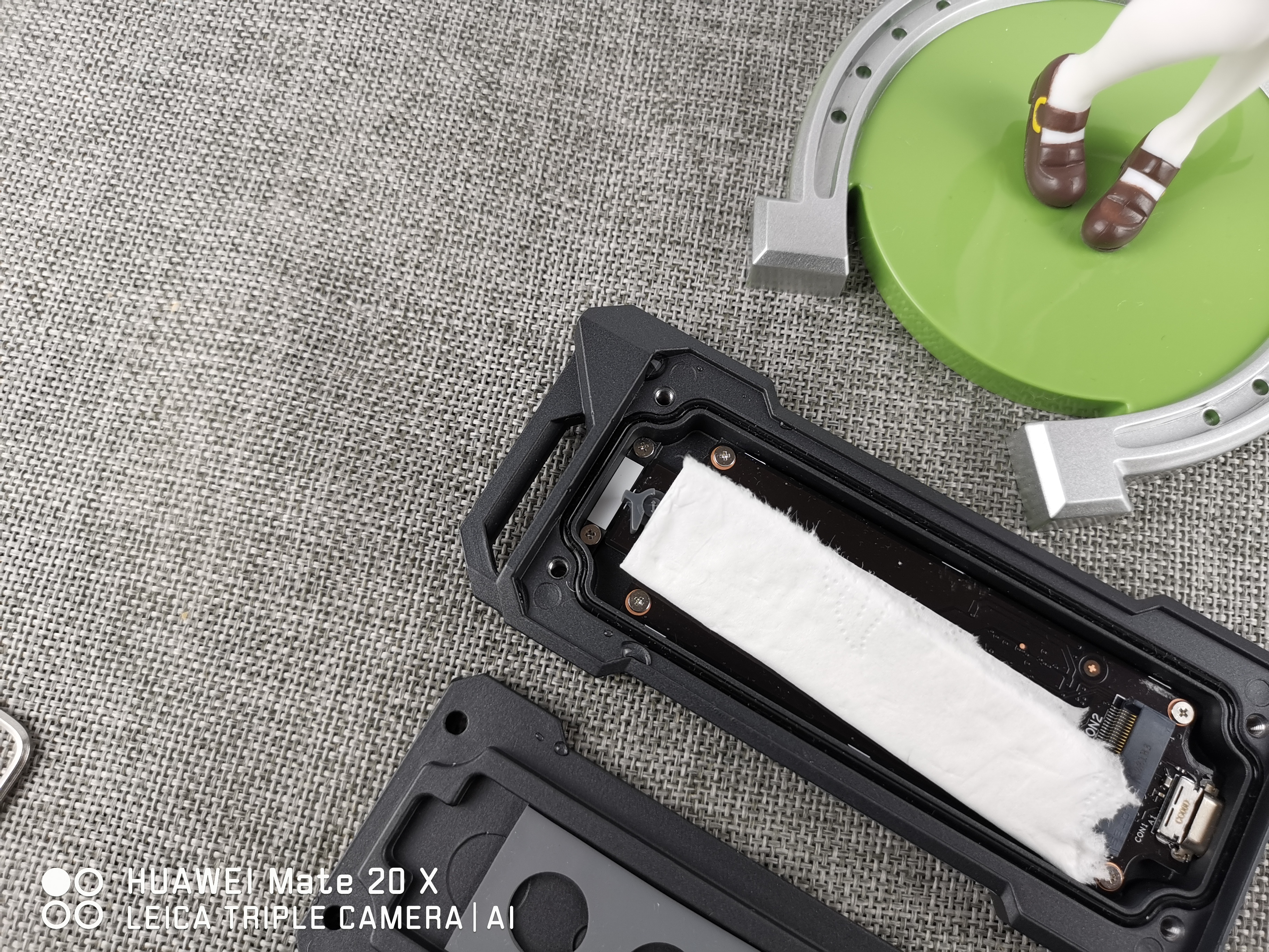 华硕tuf硬盘盒散热怎么样,华硕tuf铠甲固态硬盘盒