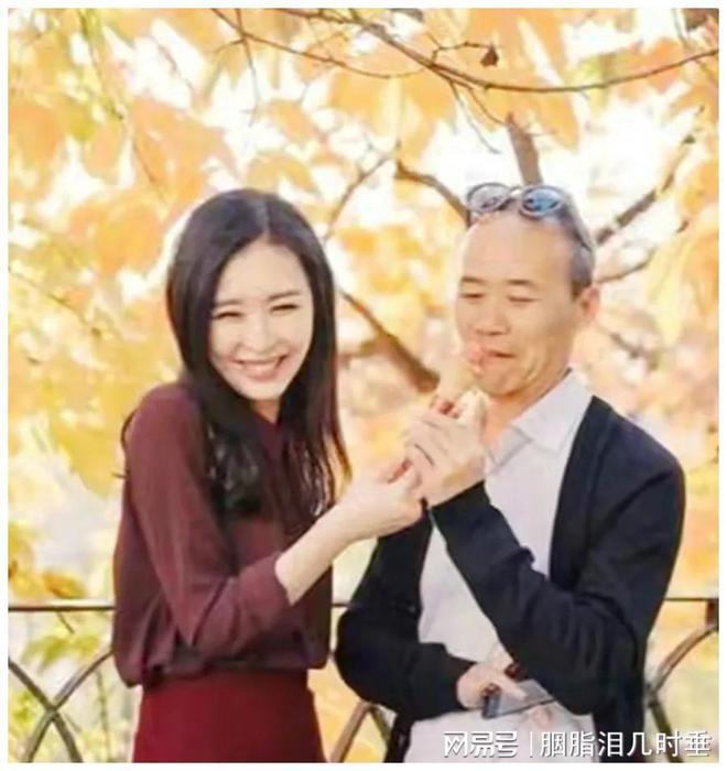 追星迷乱，终成疯魔，和嫖赌吸毒迷游戏跪舔“高贵”相类，皆恶癖