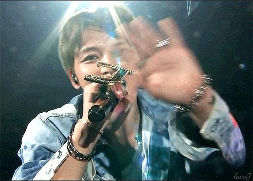 韩国第一神颜裴智秀,韩国第一神颜裴秀智