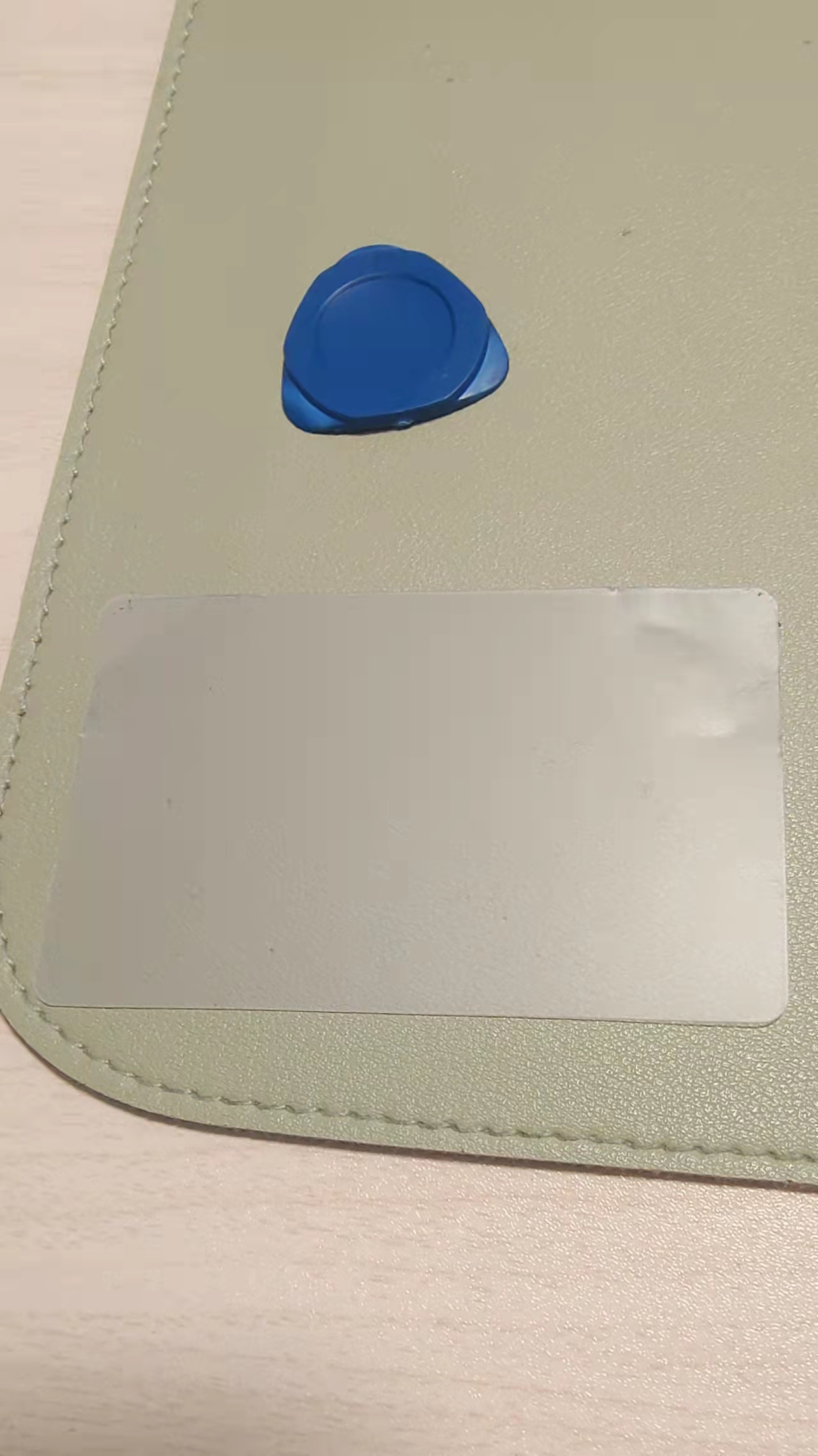 小天才z6更换电池教程 (小天才手表更换电池需要多少钱)