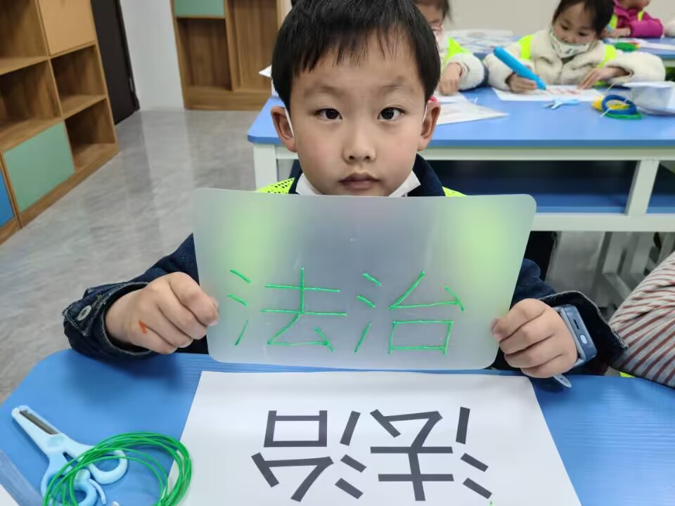 创意3d打印笔绘画作品,3d打印笔小学美术