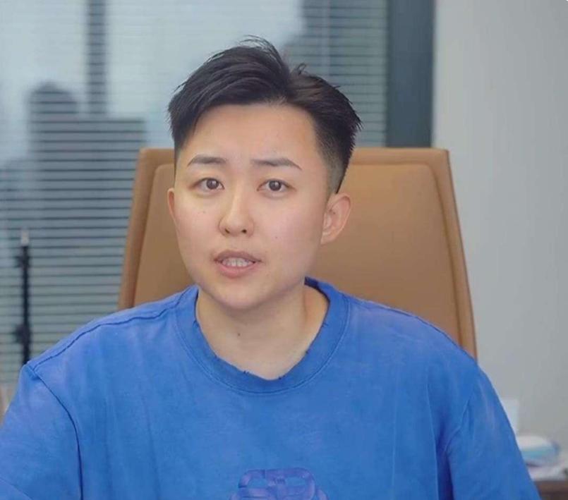 5年前，花50万买精子生下五国混血儿的叶海洋，勇敢地活出了自我