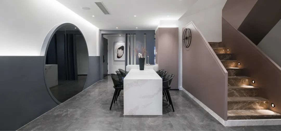 黑白灰现代极简约风格小户型,黑白灰系现代简约复式