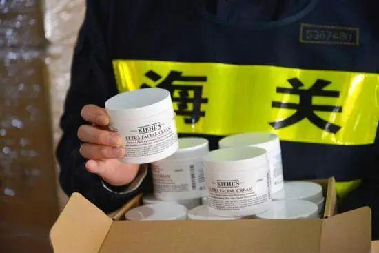 还记得“六亿*私走**案”吗？华强北又被查封100多箱违规大牌美妆