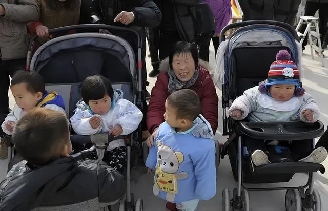 农村今年生二胎国家补贴多少钱,农村现在生二胎国家补贴怎么申请