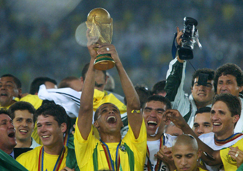 巴萨皇马传奇赛里瓦尔多,里瓦尔多帽子戏法倒钩远射