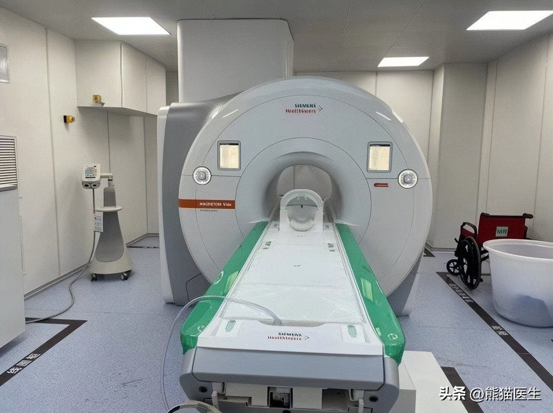 从上千张图像里揪病灶，“侦察兵”是临床医生的“千里眼”