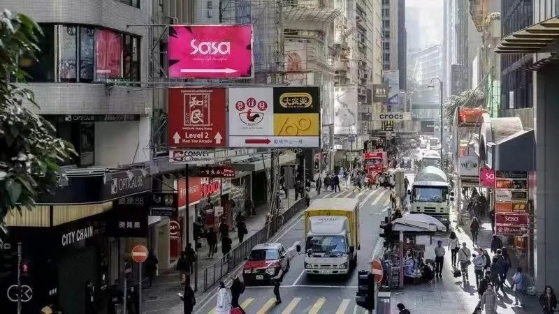 暴亏13亿，惨变空城！爆火20年的香港巨头，被内地游客抛弃了