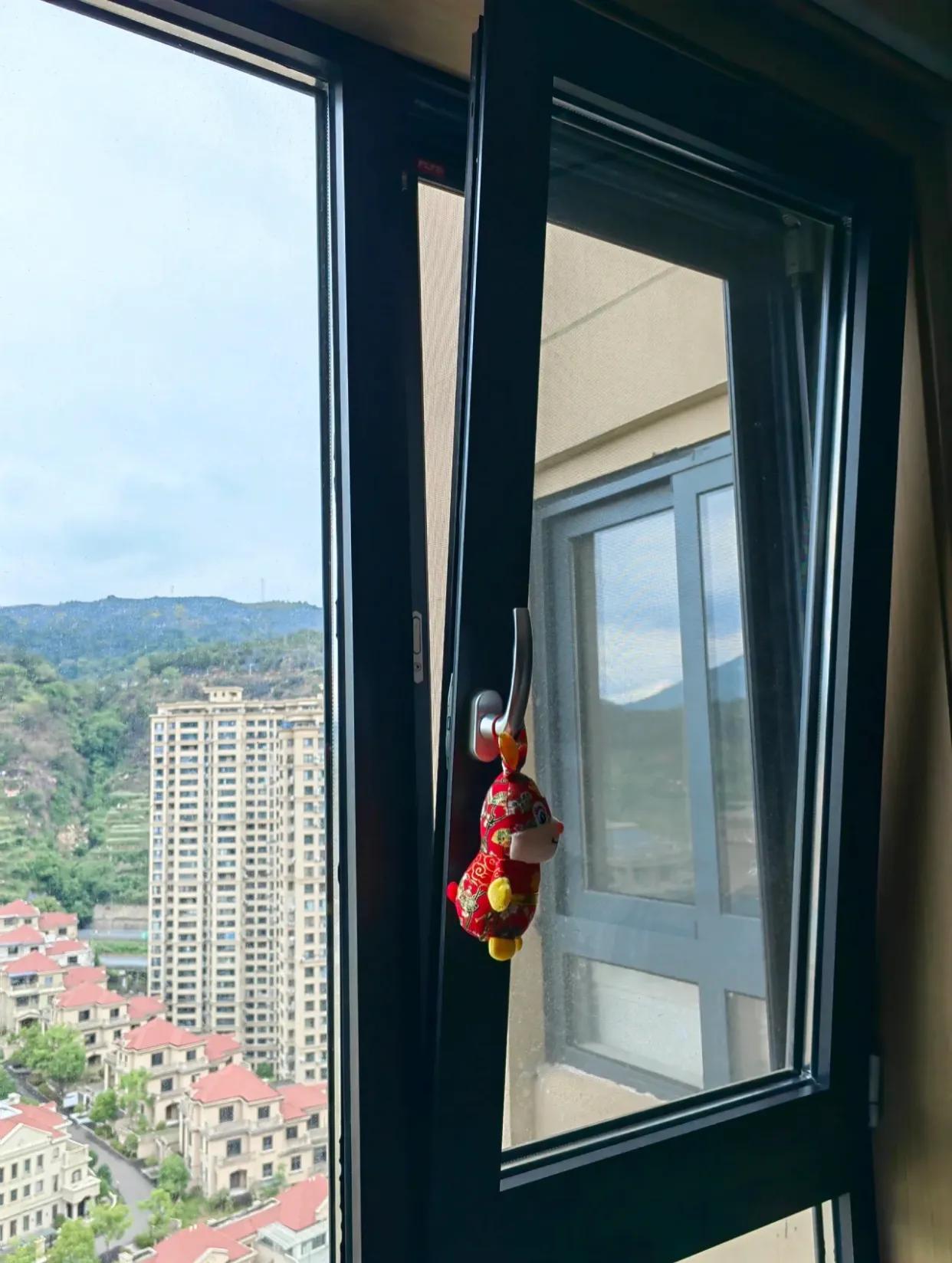 平开内倒窗怎样开窗好,普通平开窗与内倒内开窗优缺点