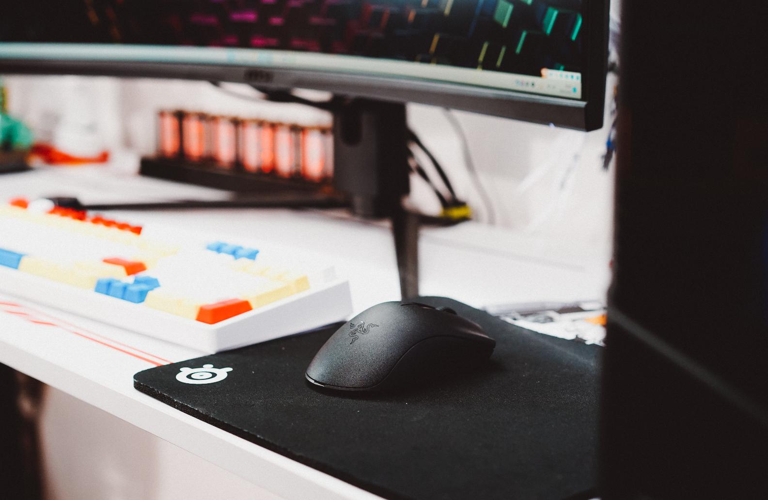 雷蛇炼狱蝰蛇v2x鼠标测评,雷蛇蝰蛇v2人体工学鼠标评测