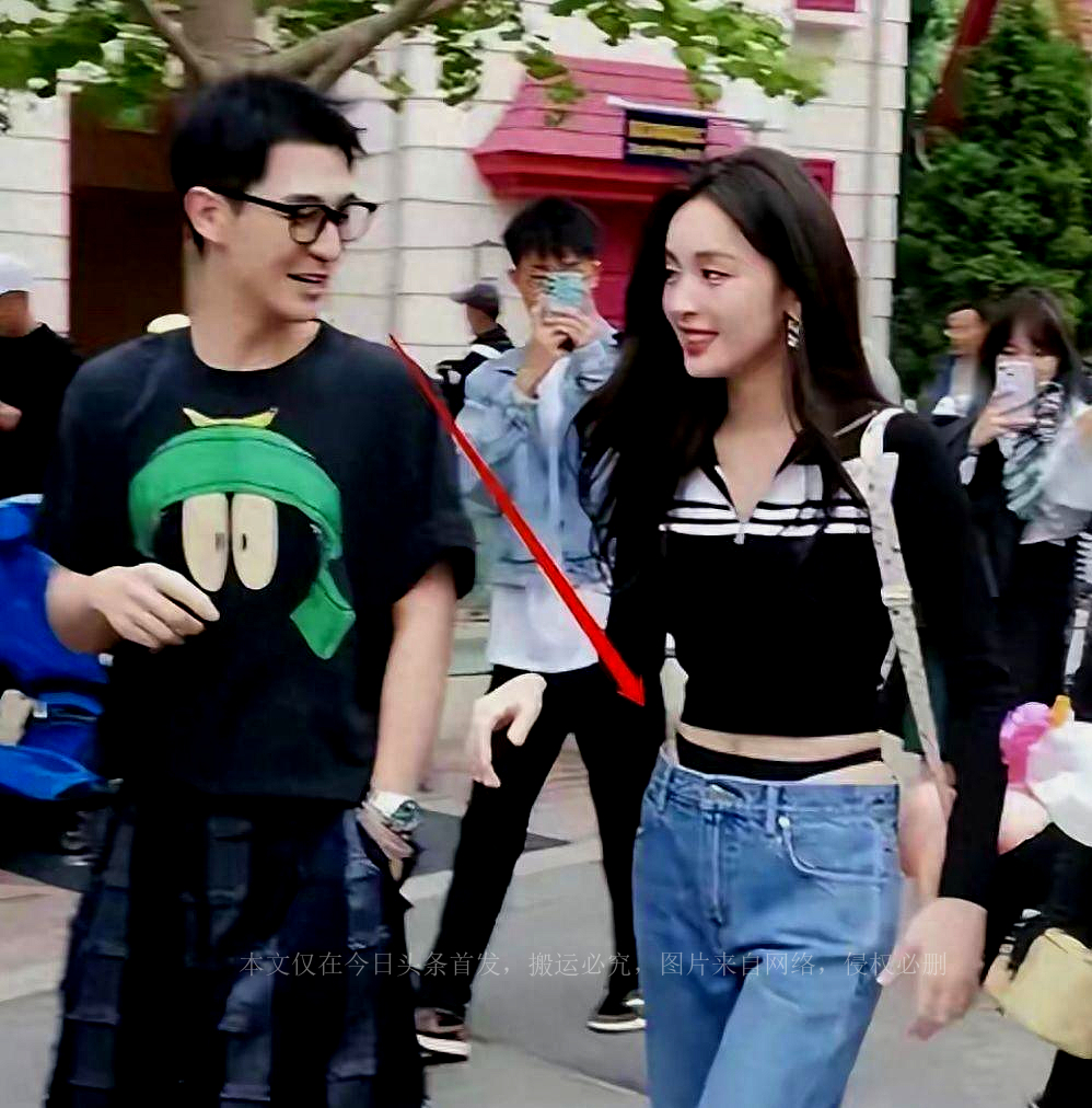 丁字裤搭配长裤，你会这么穿吗