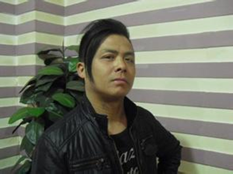 湖南嗜血野人：7岁掉入天坑，生吃蛇鼠存活8年，结局让人哭笑不得