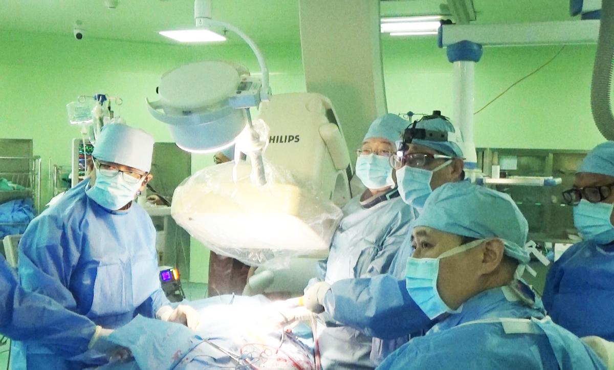 “小心尖、大作为”哈医大二院心外科微创治疗瓣膜疾病造福患者