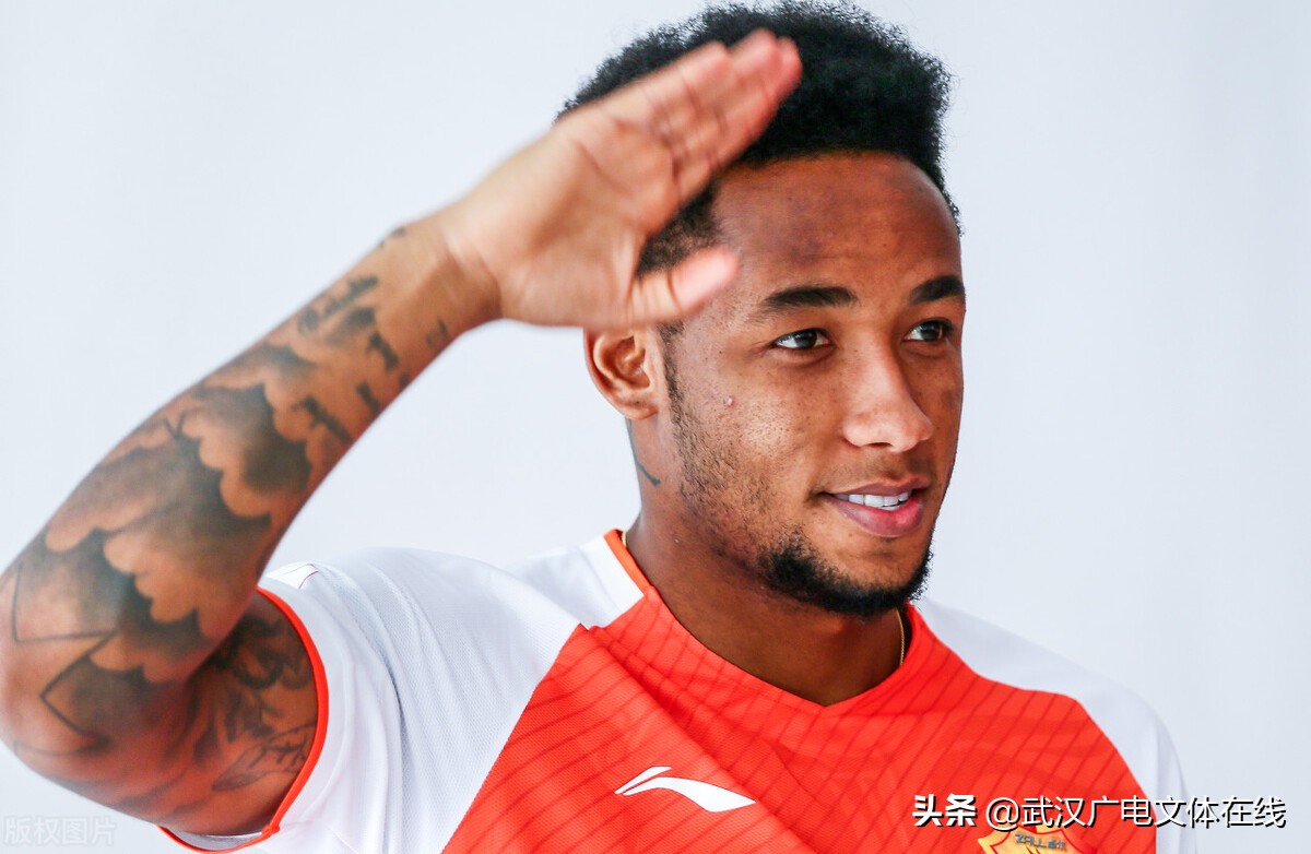 拉斐尔发文告别武汉队,中超武汉卓尔拉斐尔集锦