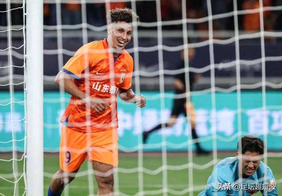 中超山东泰山vs青岛海牛首回合,山东1-0青岛海牛笑傲齐鲁德比