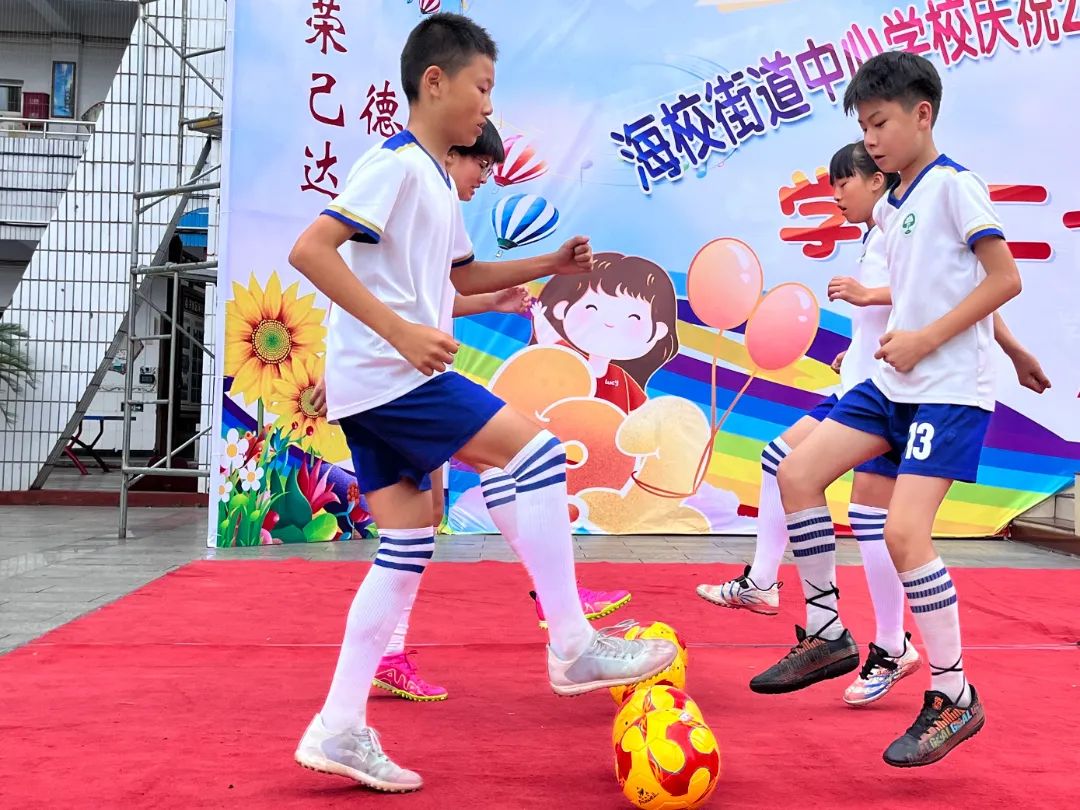 桐梓县学校六一儿童节,萌娃欢乐多幼儿舞蹈