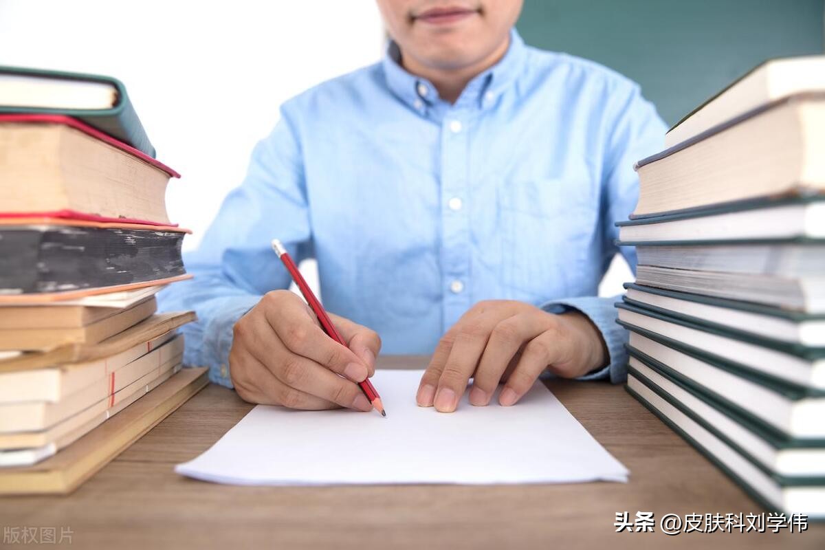 河北省二院治疗白癜风专家,白癜风临床诊疗近40余年的专家