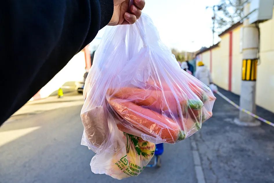 西山脚下的早市,闲逛最具人间烟火气的早市