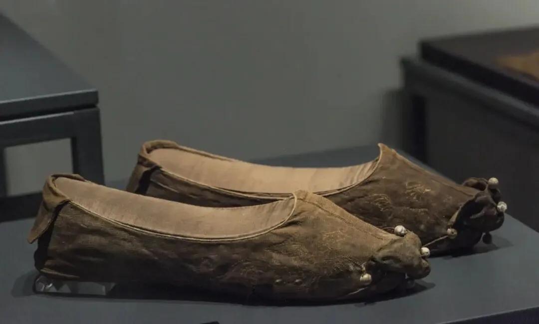 真实出土的古代鞋子,古人的鞋子长什么样