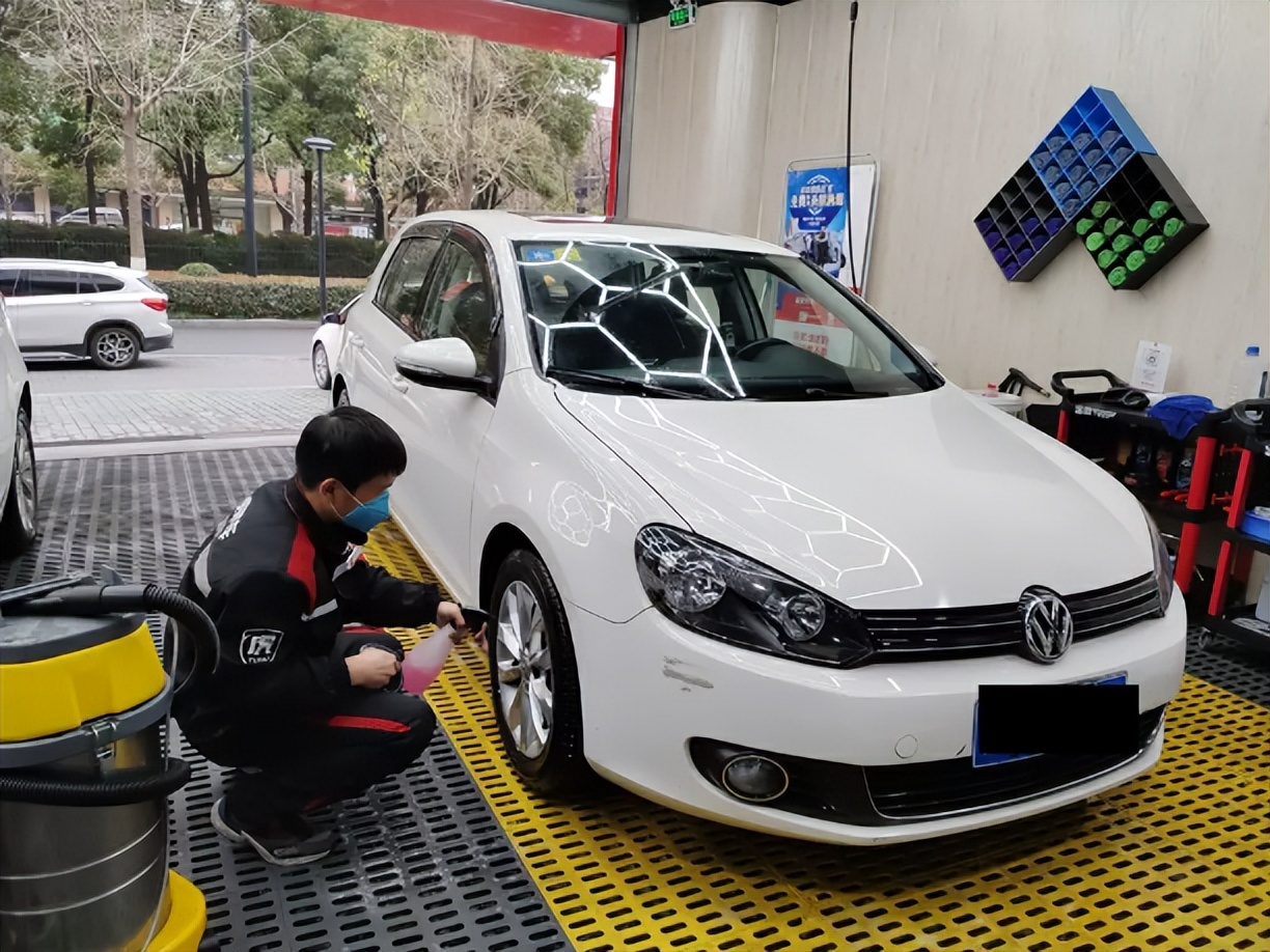 什么？老车也能开出“高级感”，10年车龄老车靠雷神静悦享受静音