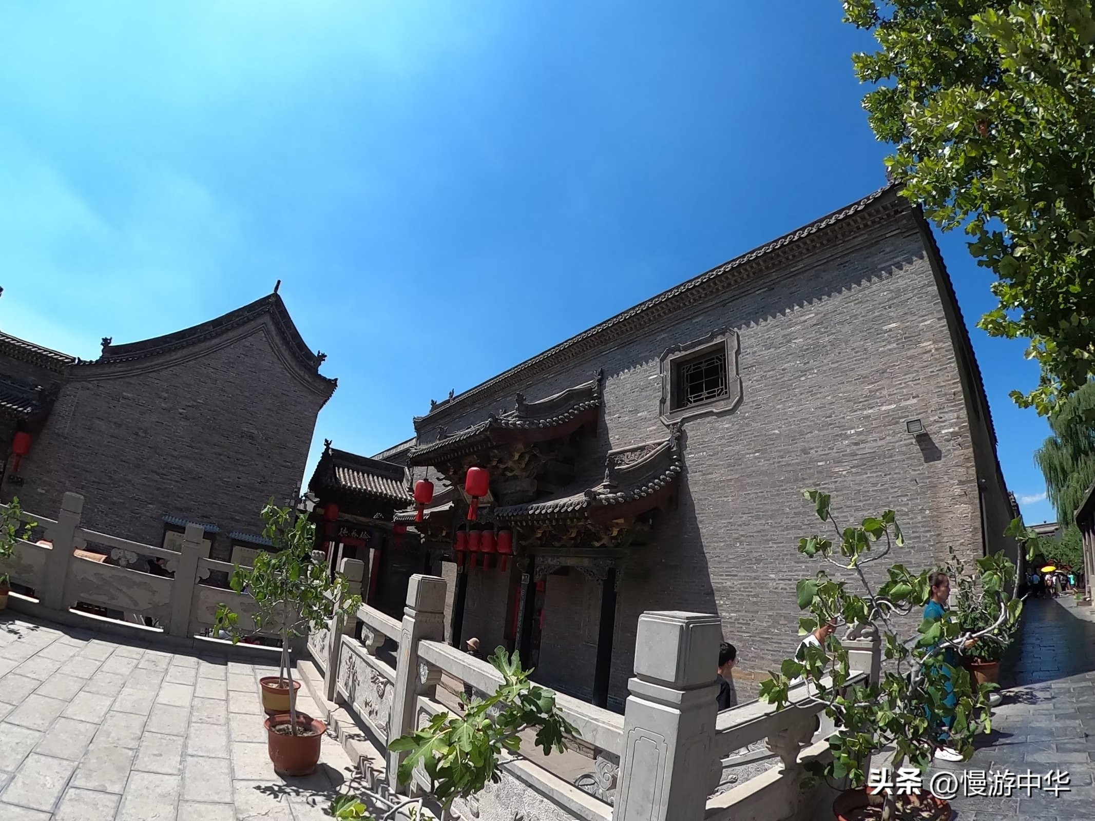 山西乔家大院的真实生活,探访山西民居乔家大院的历史