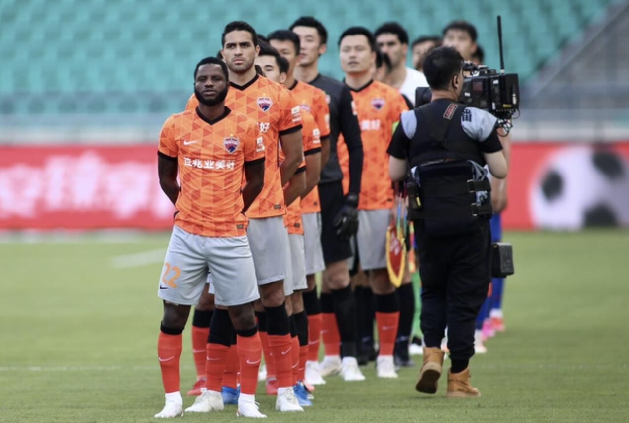 阿德里安河南建业,阿德里安加盟建业