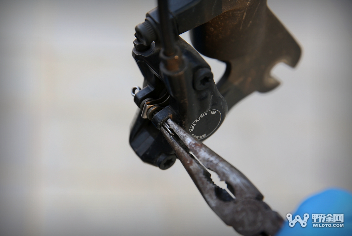 捷安特山地车刹车片更换,山地车前后刹车片更换