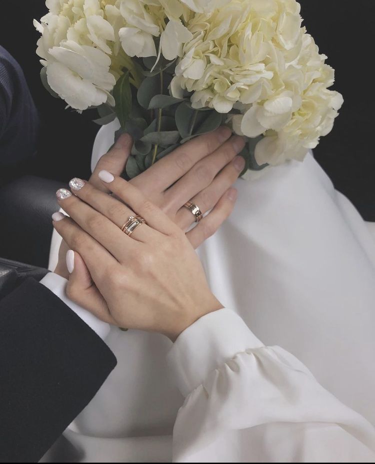 戒指戴哪个手指上是代表结婚了,没结婚的戒指戴哪个手指上最合适