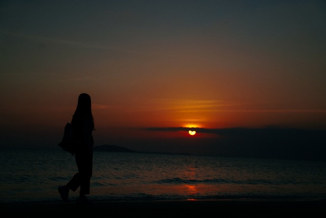 人生两大幸事赚钱和读书,人生最好活法只有靠自己