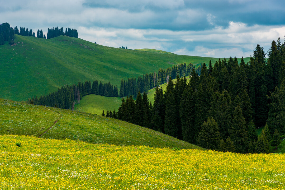 上联“凡心一点几时去”高难度，我想出3个下联