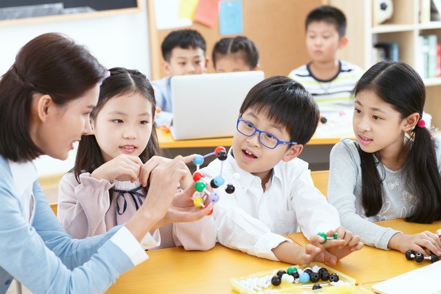 中国现在最吃香的十个行业,当今最有前途的三个行业