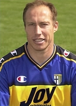 鼎盛时期的帕尔马阵容有多豪华,帕尔马首发以及替补