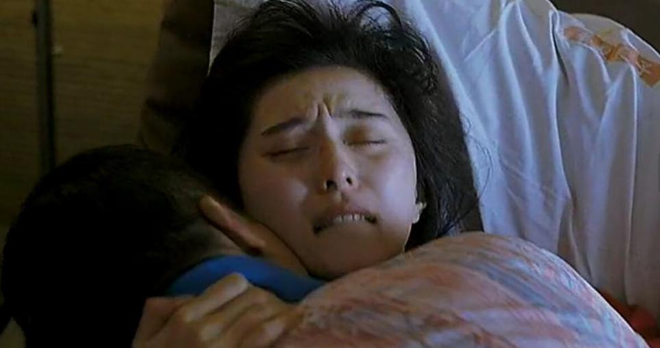 假戏真做的娱乐圈，无数双咸猪手，牺牲了多少女演员的“清白”？