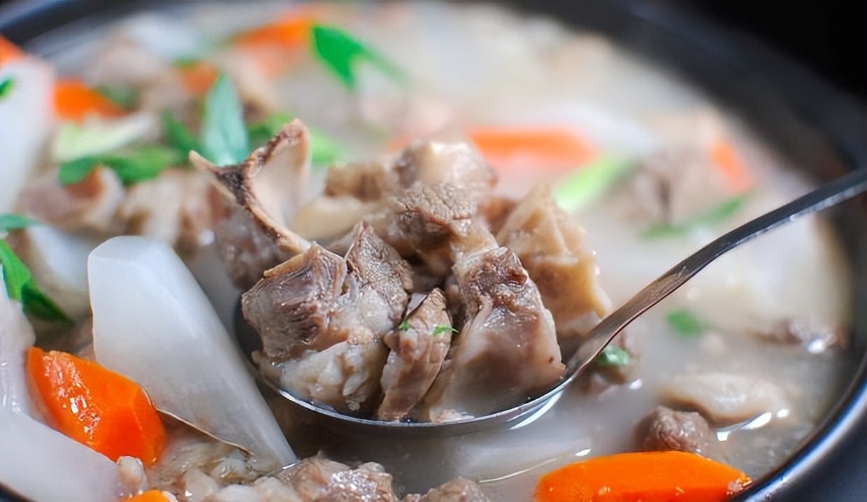 羊肉是肝病发物医生4种食物少吃,羊肉是发物吗有炎症能吃牛肉吗