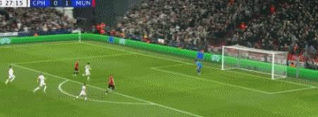 滕哈赫带领曼联夺欧冠,曼联获胜后滕哈赫激动爆粗