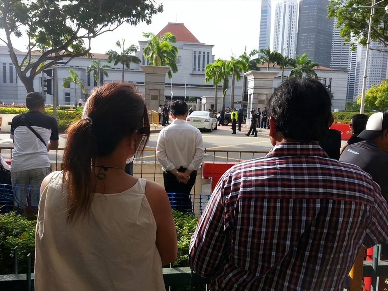 新加坡现在危险吗,新加坡面临的风险