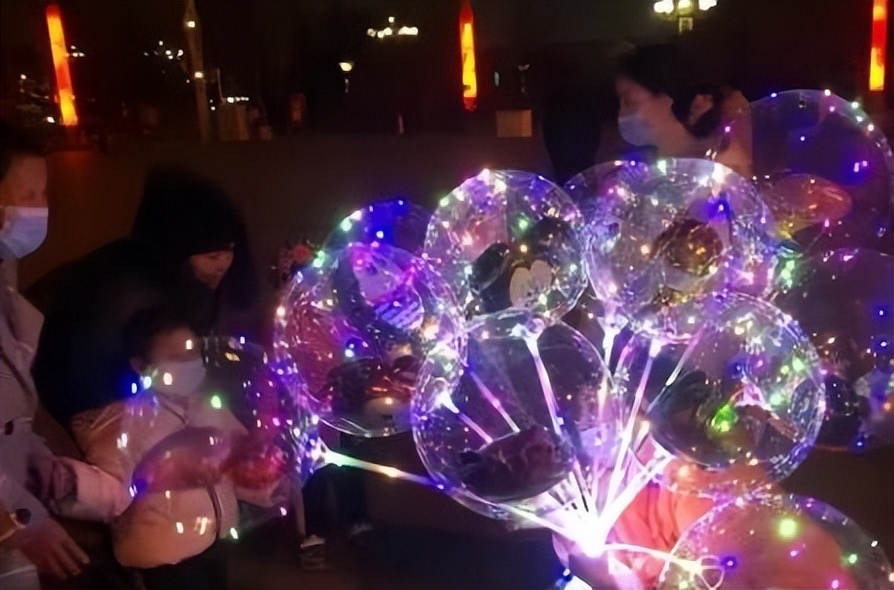 摆摊冷门高利润项目,街头摆摊最暴利的小吃